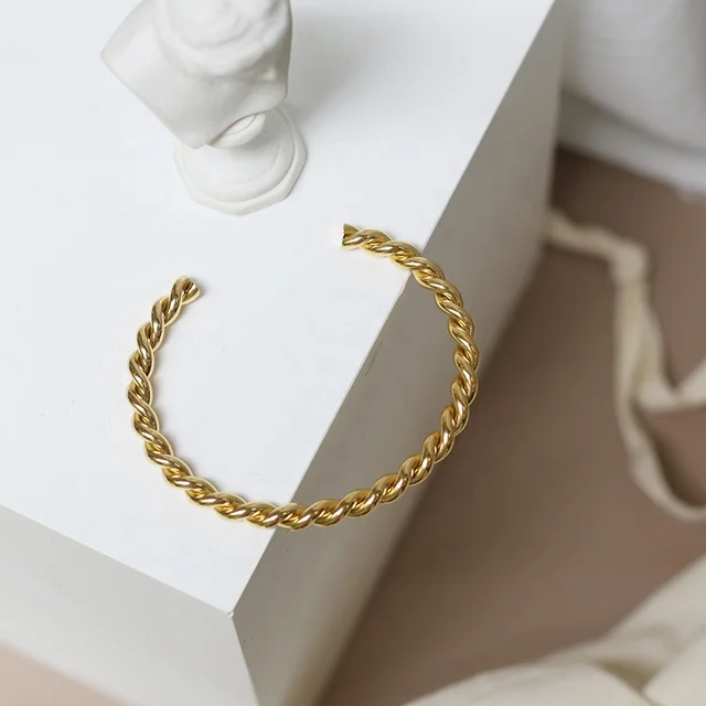 Infinite Links Bracelet