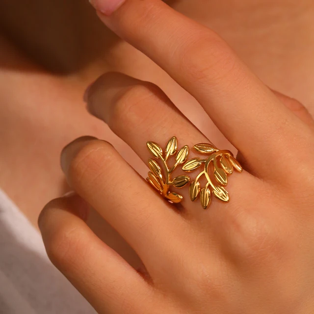 Timeless Glow Ring