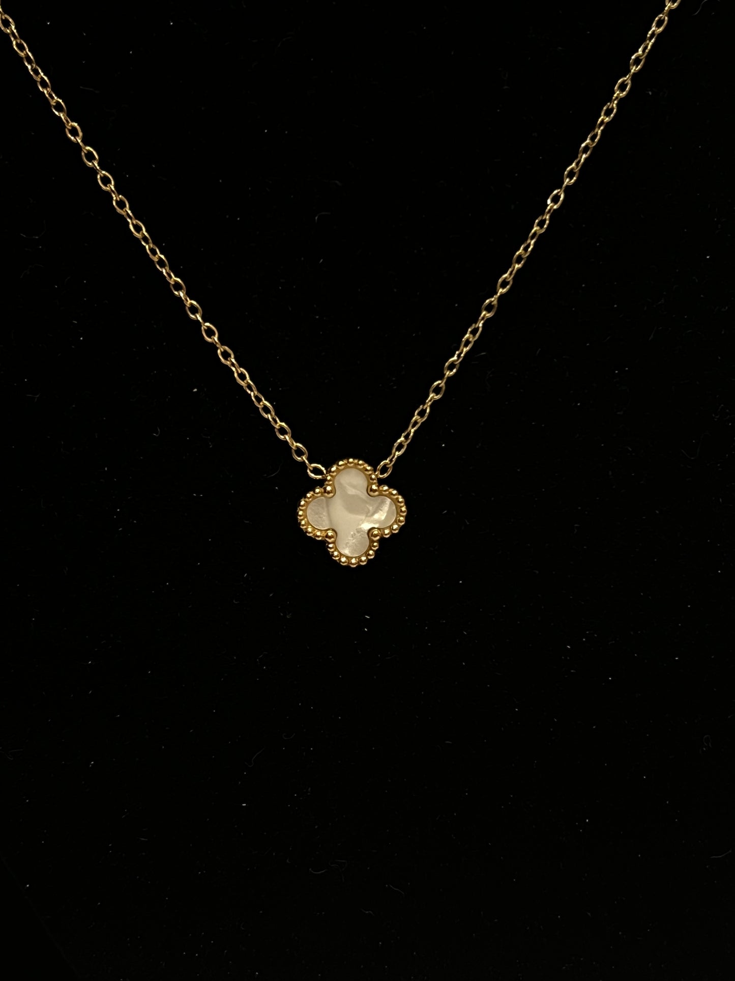 Clover Leaf Pendant Necklace