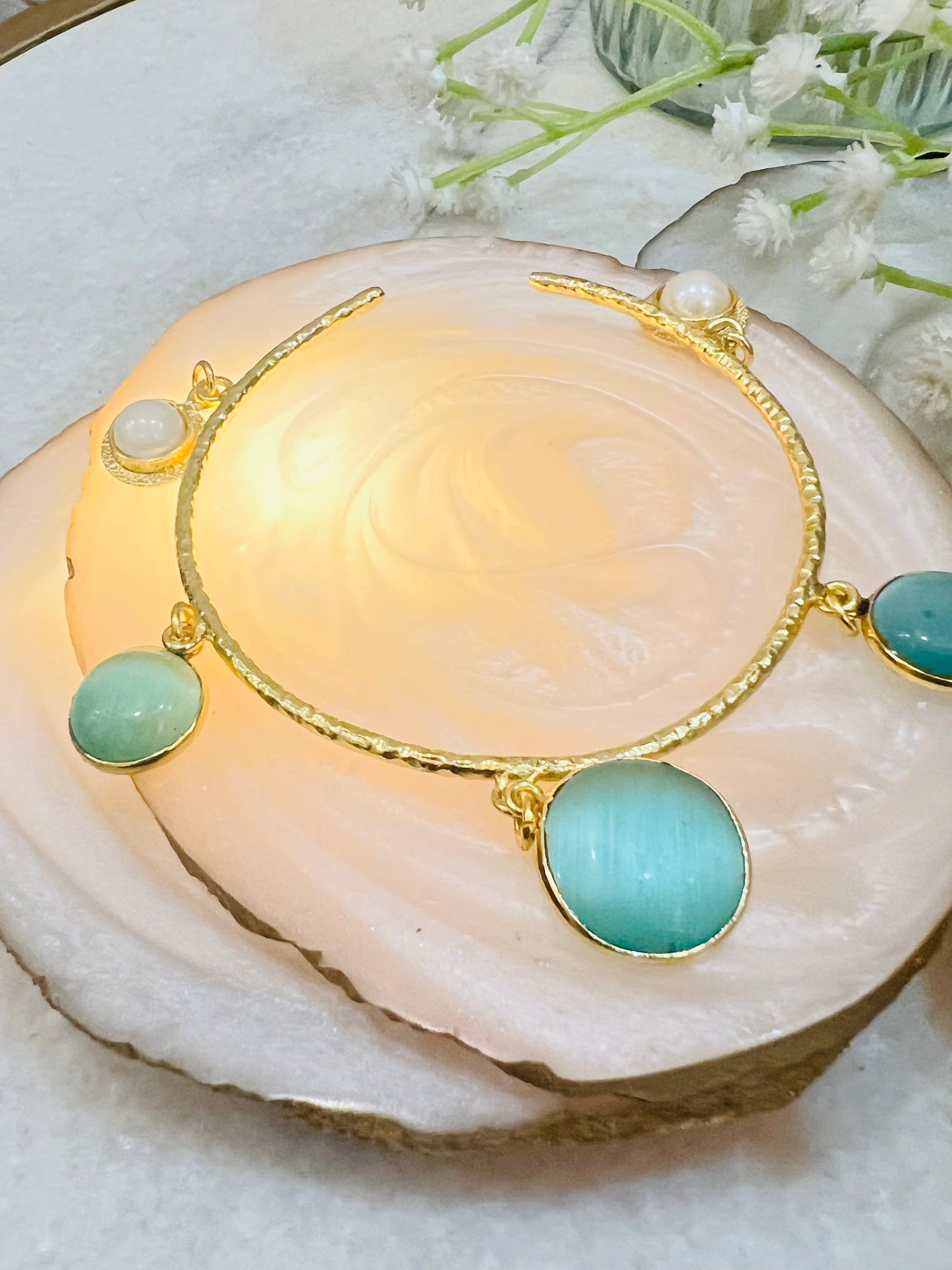 Regal Bracelet With Aqua Stone