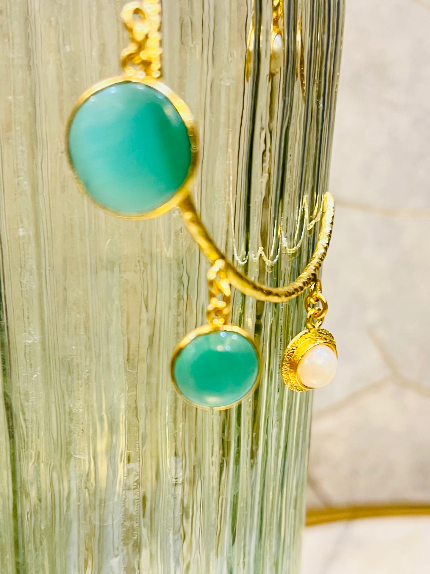 Regal Bracelet With Aqua Stone