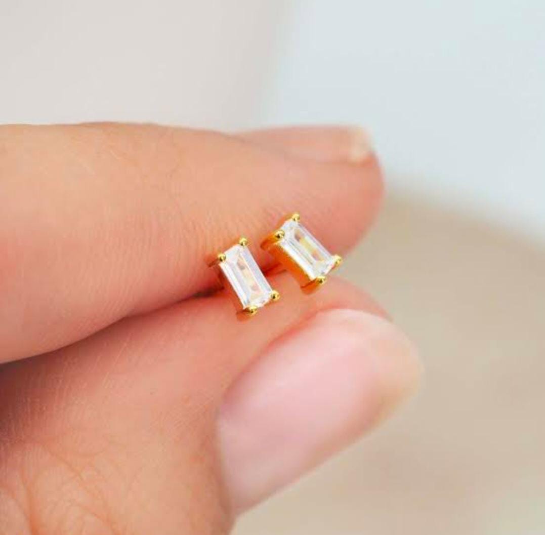 Christiana Stud Earrings