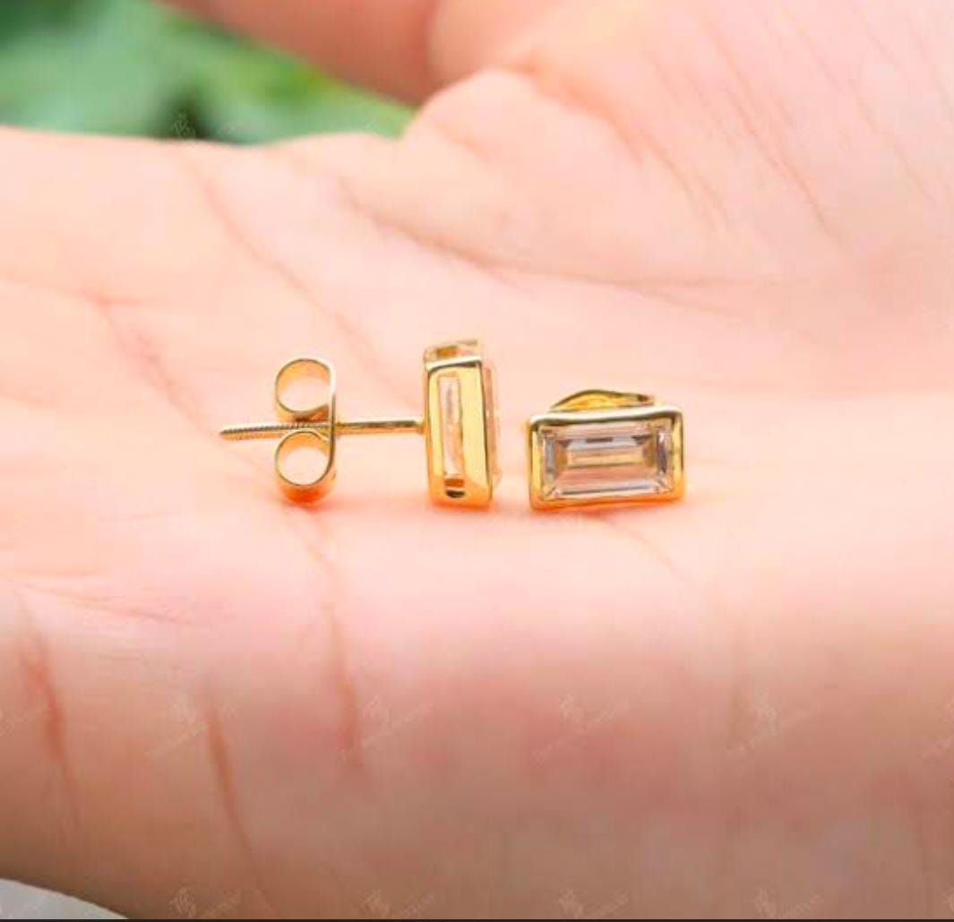 Christiana Stud Earrings