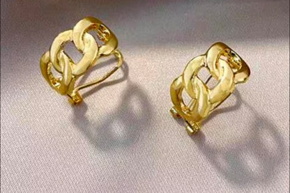 Auric Embrace Ring