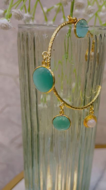 Regal Bracelet With Aqua Stone